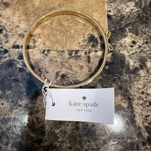 Kate Spade Take a Bow Cream & Black Bangle Bracelet - Picture 6 of 8